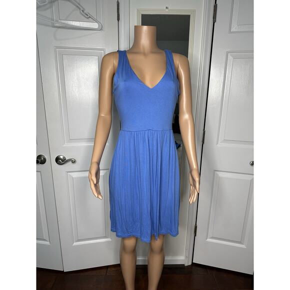 Loft Blue Crossover Cutout Back Dress - Sz Med NWT - Picture 2 of 7